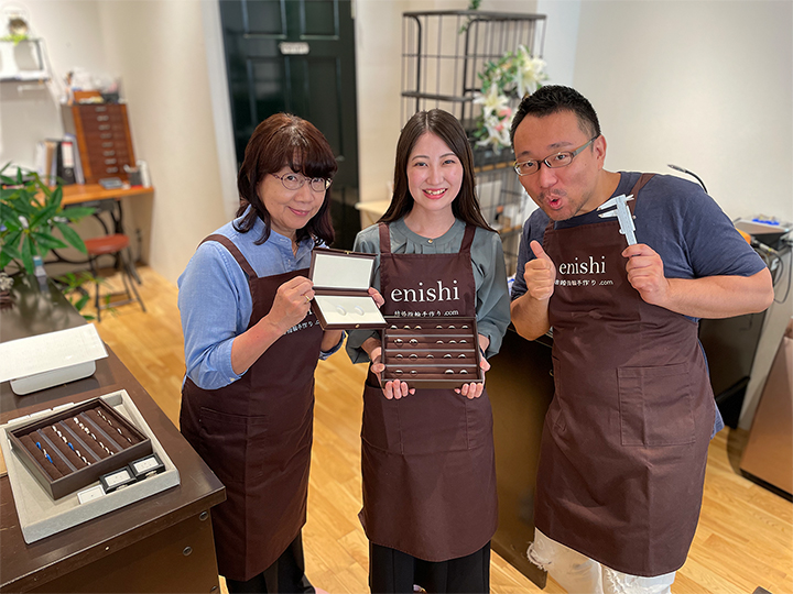 �������ǐE�l����������T�|�[�g